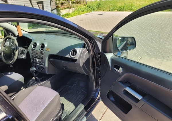 Ford Fusion cena 13900 przebieg: 195000, rok produkcji 2010 z Warszawa małe 121